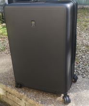 Level8 Textured Suitcase Review